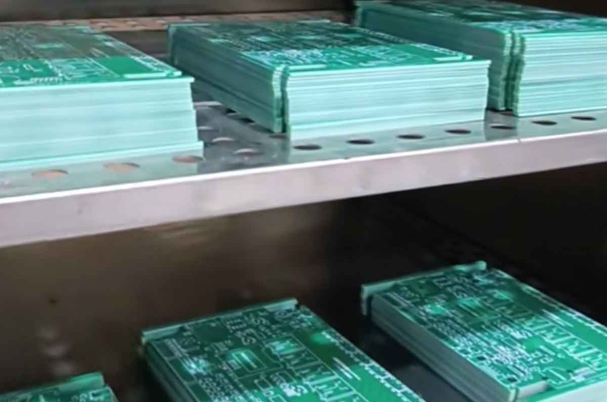 PCB烘烤：是否必要取決于材質(zhì)、工藝與產(chǎn)品特性，真空壓膜技術(shù)  第1張